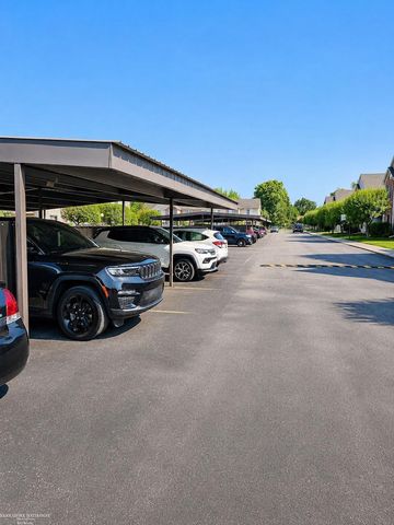 30607 Hidden Pines Lane, Roseville, MI 48066