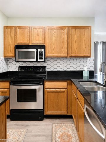 30607 Hidden Pines Lane, Roseville, MI 48066
