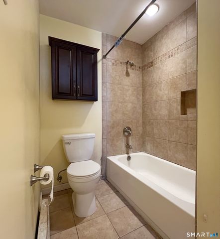 14-16 Crown Street, Plainville, CT 06062