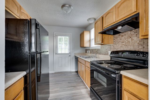 4921 Barclay Square Dr, Antioch, TN 37013