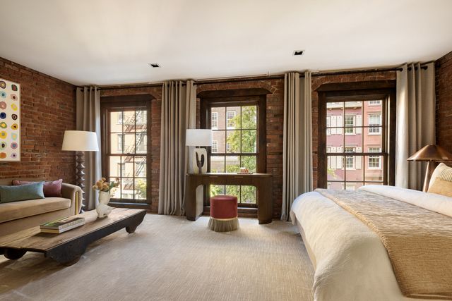 80 W WASHINGTON Place, New York City, NY 10011