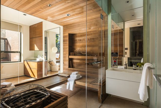 80 W WASHINGTON Place, New York City, NY 10011