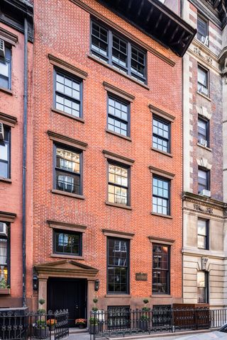 80 W WASHINGTON Place, New York City, NY 10011