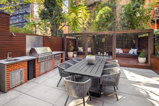 80 W WASHINGTON Place, New York City, NY 10011