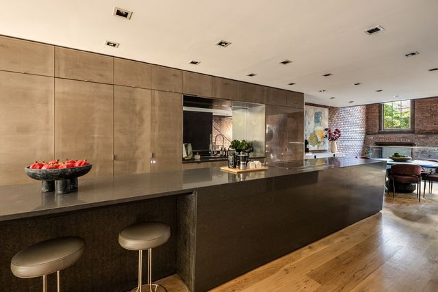 80 W WASHINGTON Place, New York City, NY 10011