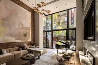 80 W WASHINGTON Place, New York City, NY 10011