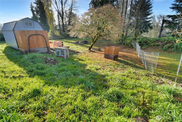 115 Bunker Creek Road, Chehalis, WA 98532