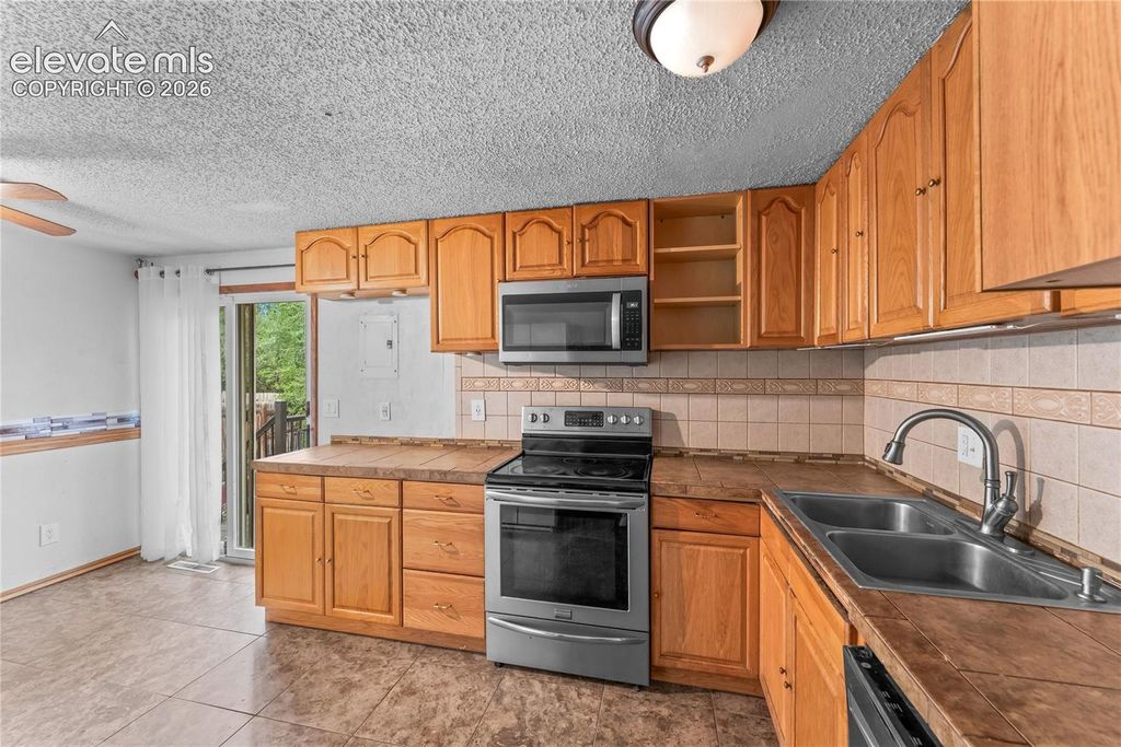1435 Peterson Road, Colorado Springs, CO 80915 — photo 5