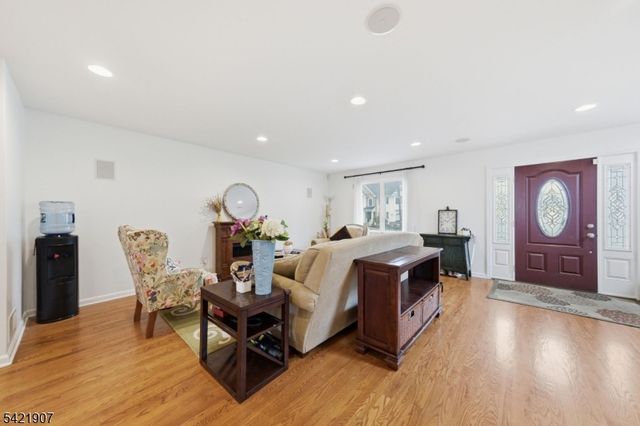 122 Kipling Ave, Springfield Twp., NJ 07081