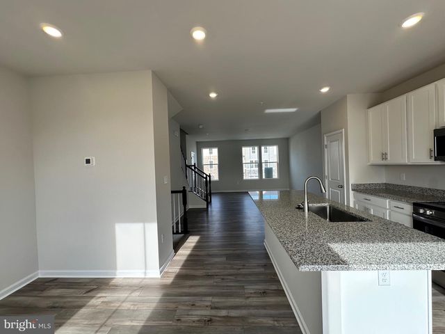 10993 BARNARD PL, White Plains, MD 20695