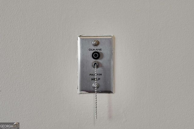 300 Johnson Ferry Road NE B1002, Sandy Springs, GA 30328