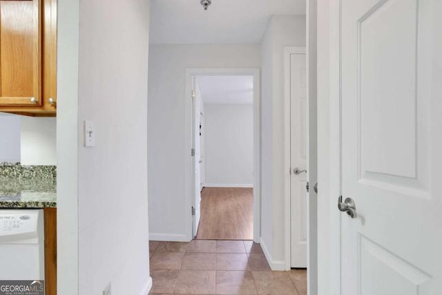 300 Johnson Ferry Road NE B1002, Sandy Springs, GA 30328