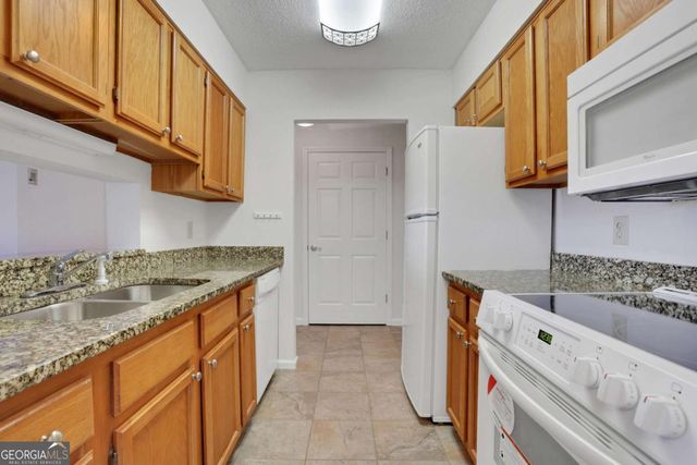 300 Johnson Ferry Road NE B1002, Sandy Springs, GA 30328