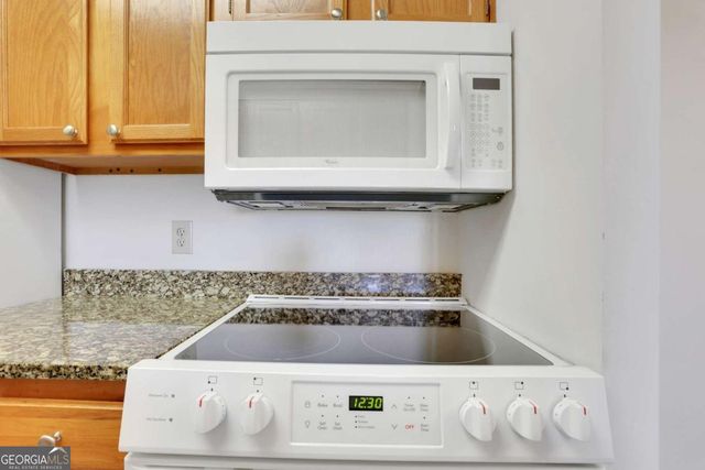 300 Johnson Ferry Road NE B1002, Sandy Springs, GA 30328