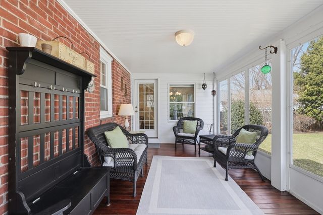 98 Farnham Street, Belmont, MA 02478