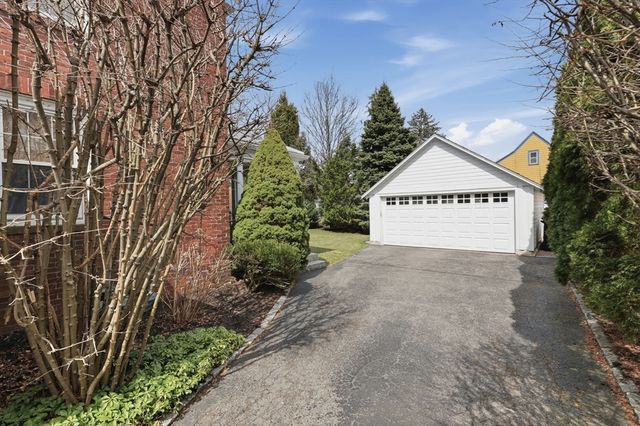 98 Farnham Street, Belmont, MA 02478