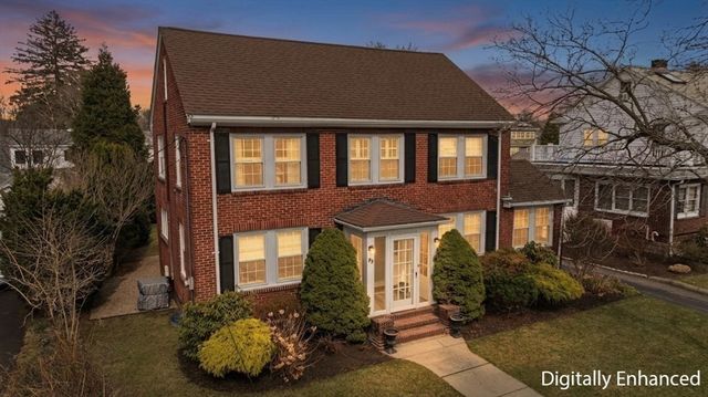 98 Farnham Street, Belmont, MA 02478