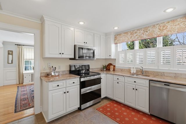 98 Farnham Street, Belmont, MA 02478