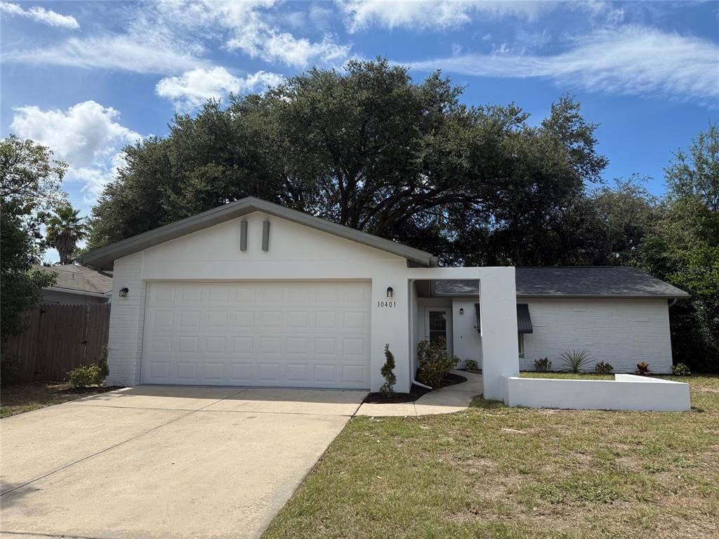 10401 LEANING OAK DRIVE, Port Richey, FL 34668