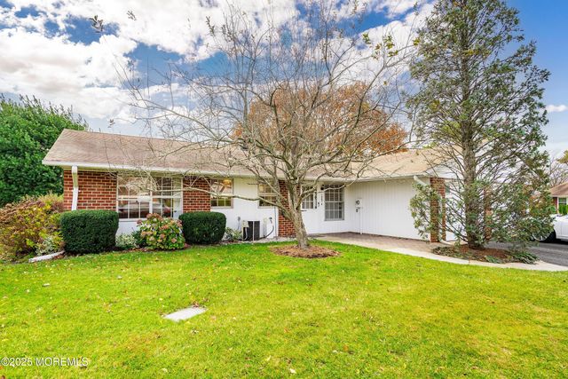 1087B Argyll Circle, Lakewood, NJ 08701