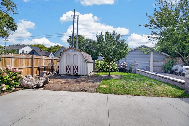 513 N Memorial DRIVE, Racine, WI 53404