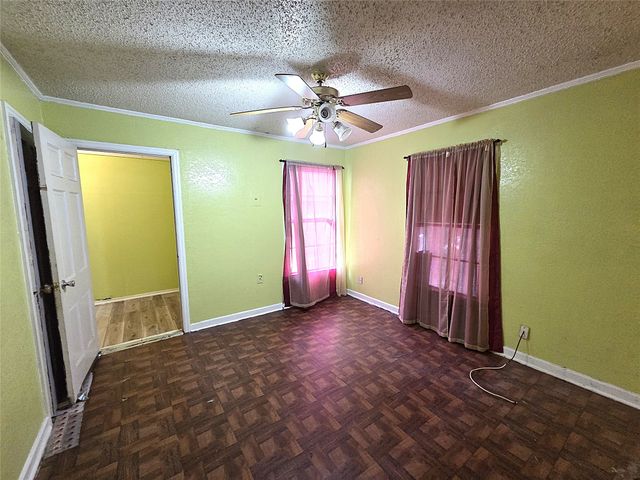 3528 Panola Avenue, Fort Worth, TX 76103