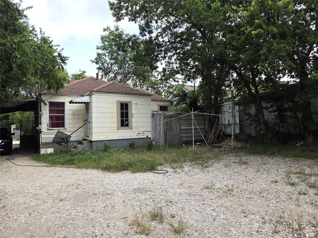 3528 Panola Avenue, Fort Worth, TX 76103
