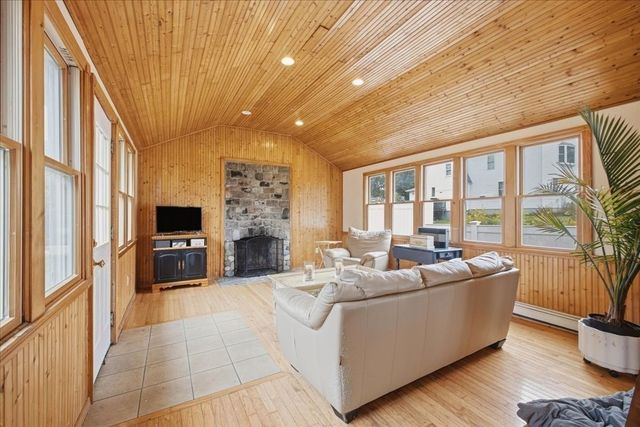 33 Edgar Rd, Scituate, MA 02066