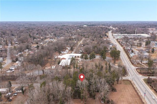 702 E Farriss Avenue, High Point, NC 27262