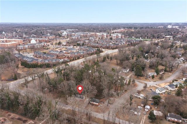 702 E Farriss Avenue, High Point, NC 27262