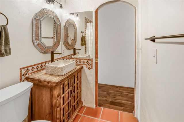 100 Rancho Alegre, Santa Fe, NM 87508