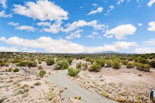100 Rancho Alegre, Santa Fe, NM 87508