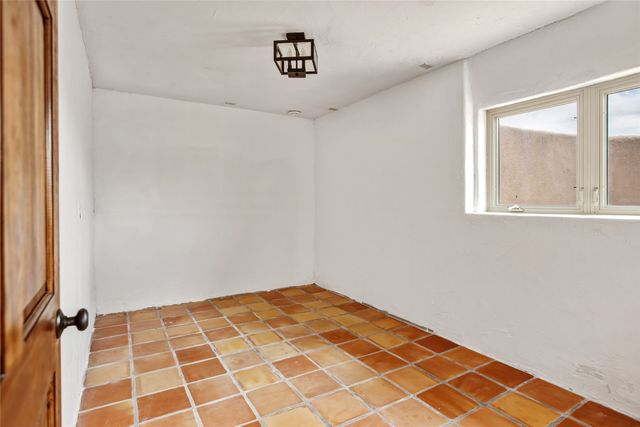 100 Rancho Alegre, Santa Fe, NM 87508