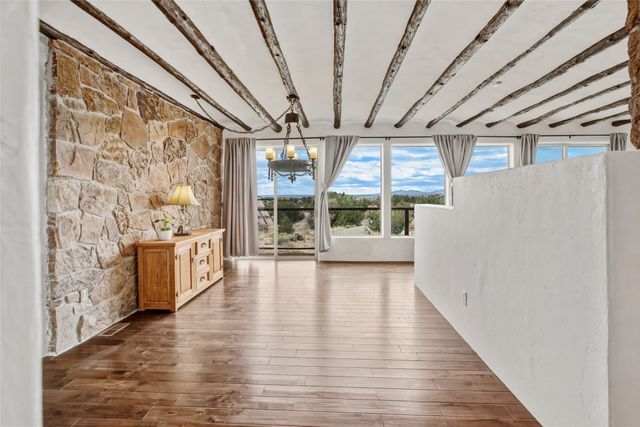100 Rancho Alegre, Santa Fe, NM 87508
