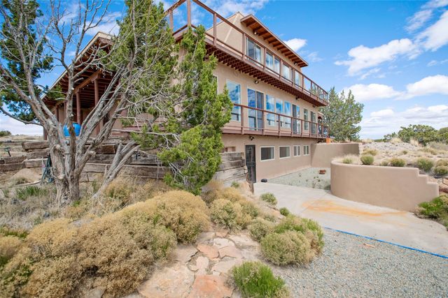 100 Rancho Alegre, Santa Fe, NM 87508