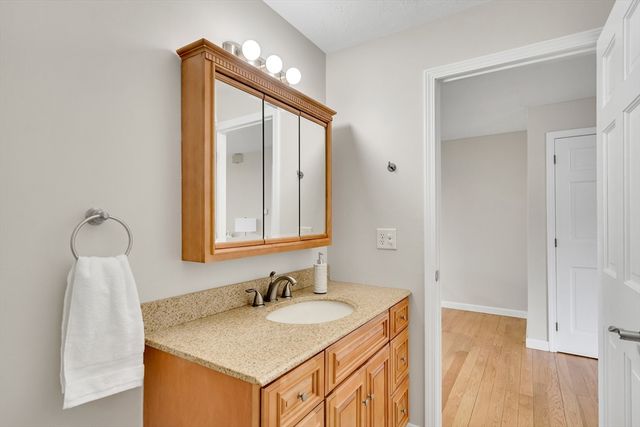 11 Beth Cir 11, Acton, MA 01720