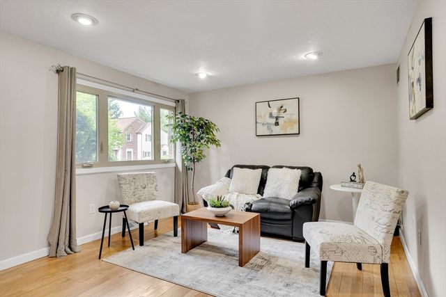 11 Beth Cir 11, Acton, MA 01720