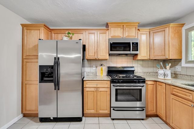 11 Beth Cir 11, Acton, MA 01720