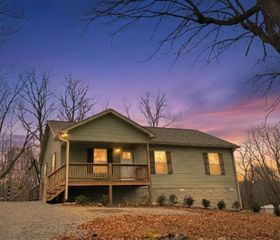 695 Hog Back Ridge Rd, Bethpage, TN 37022
