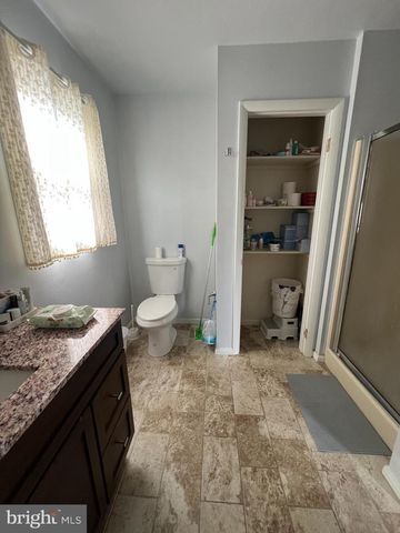 3701 PRESIDENT ST, Philadelphia, PA 19114