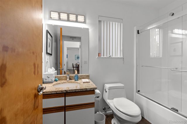 4616 Cass Elizabeth Road, Waterford Charter Township, MI 48328