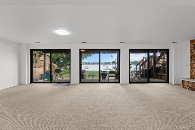 4616 Cass Elizabeth Road, Waterford Charter Township, MI 48328