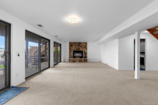 4616 Cass Elizabeth Road, Waterford Charter Township, MI 48328