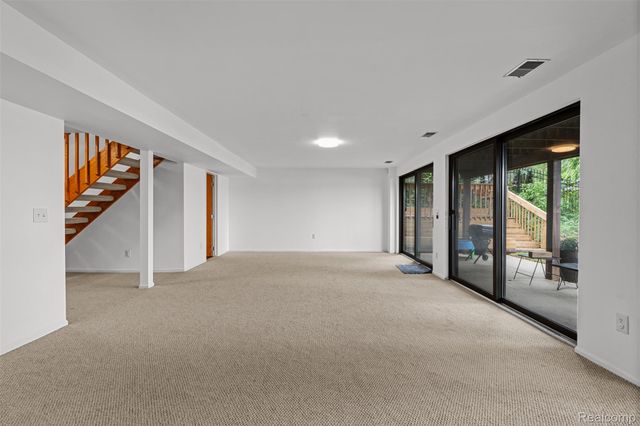 4616 Cass Elizabeth Road, Waterford Charter Township, MI 48328