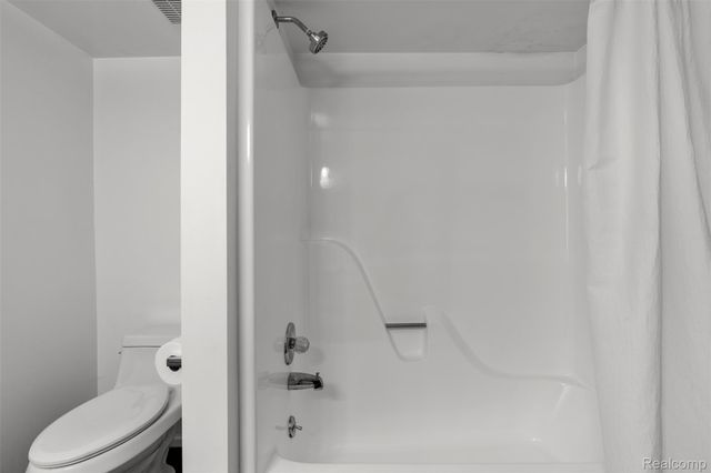 4616 Cass Elizabeth Road, Waterford Charter Township, MI 48328