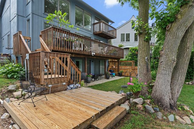 4616 Cass Elizabeth Road, Waterford Charter Township, MI 48328