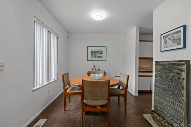 4616 Cass Elizabeth Road, Waterford Charter Township, MI 48328