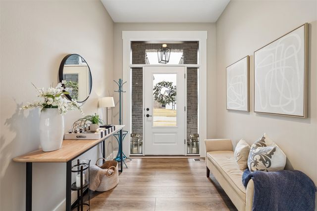 10208 Hidden Valley Drive, Johnston, IA 50131