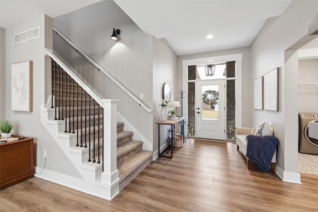 10208 Hidden Valley Drive, Johnston, IA 50131