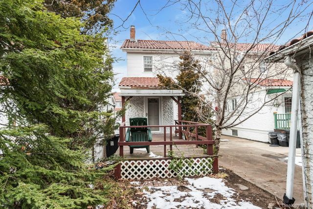 88-30 79th Avenue, Glendale, NY 11385